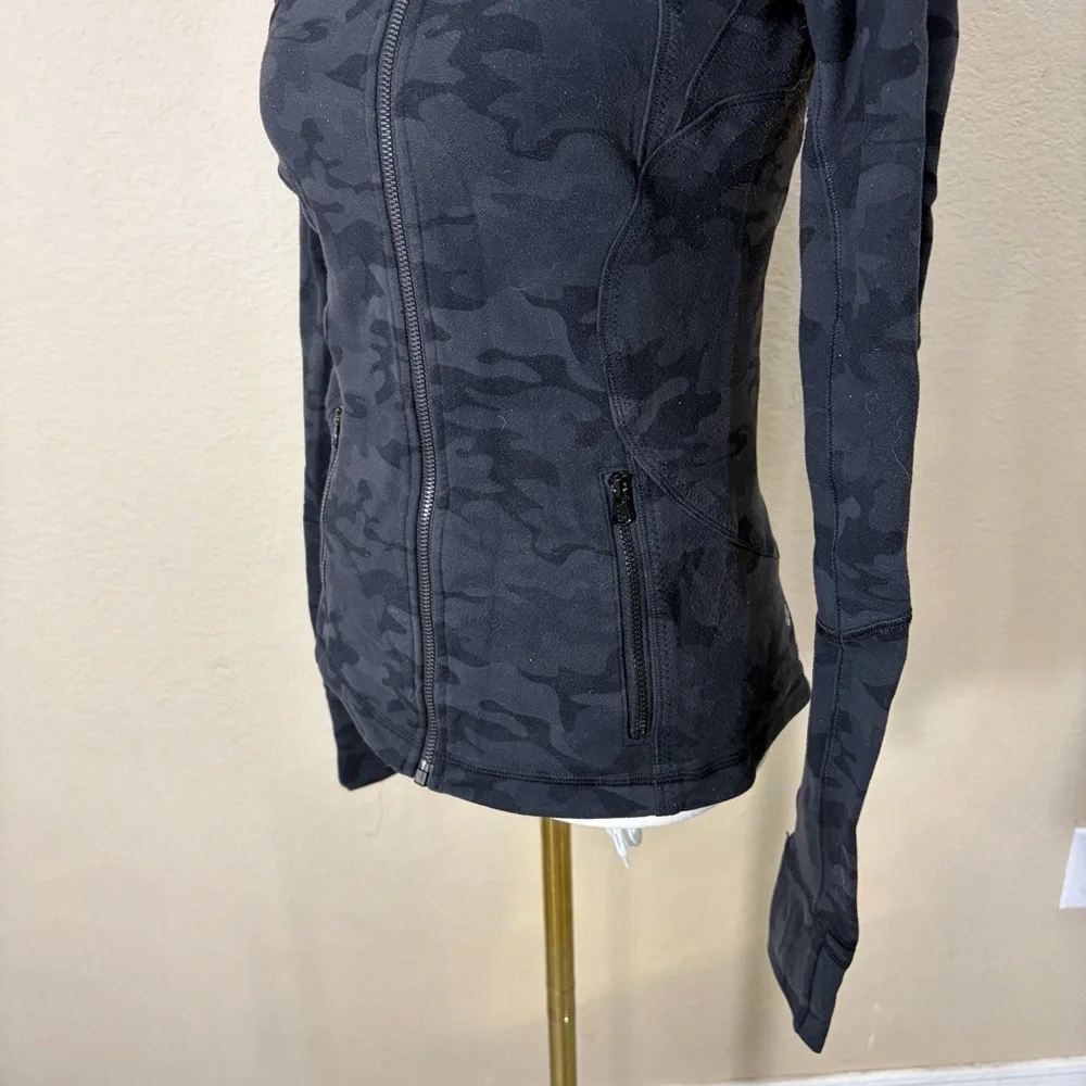 lululemon athletica questions leave